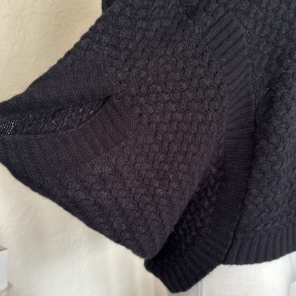 Anthropologie Moth Black Batwing Dolman Sleeve Turtleneck Sweater Small - Picture 7 of 13